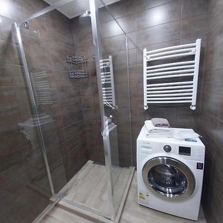 Sol'S M2 White Modern Apartments Тбилиси Екстериор снимка