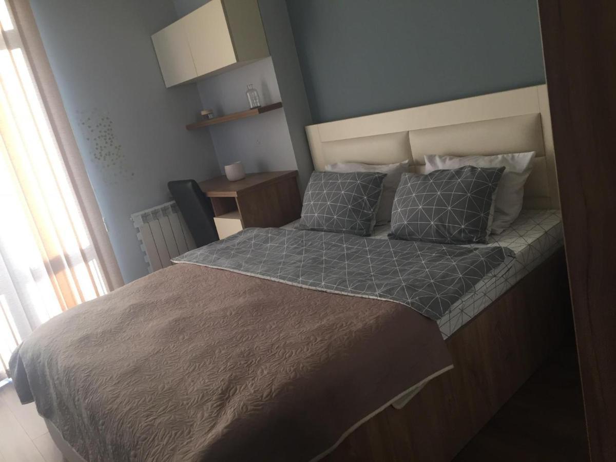 Sol'S M2 White Modern Apartments Тбилиси Екстериор снимка