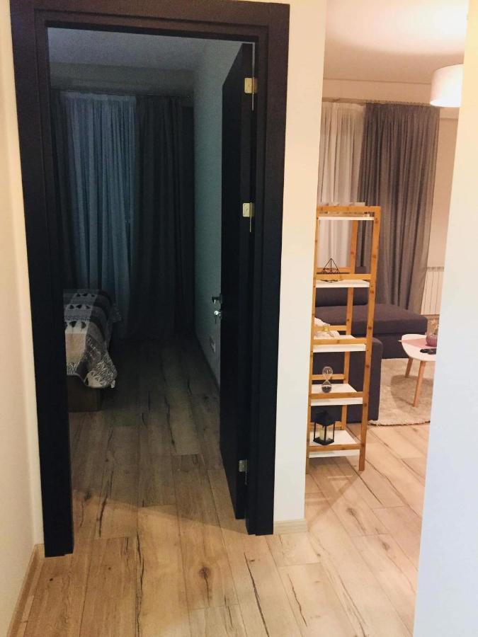 Sol'S M2 White Modern Apartments Тбилиси Екстериор снимка