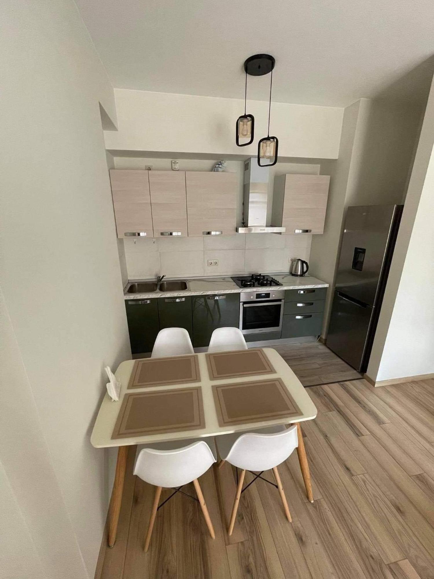 Sol'S M2 White Modern Apartments Тбилиси Екстериор снимка