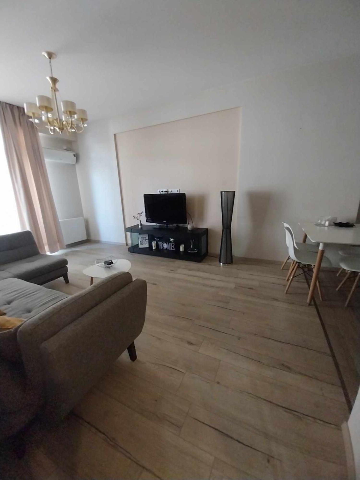 Sol'S M2 White Modern Apartments Тбилиси Екстериор снимка