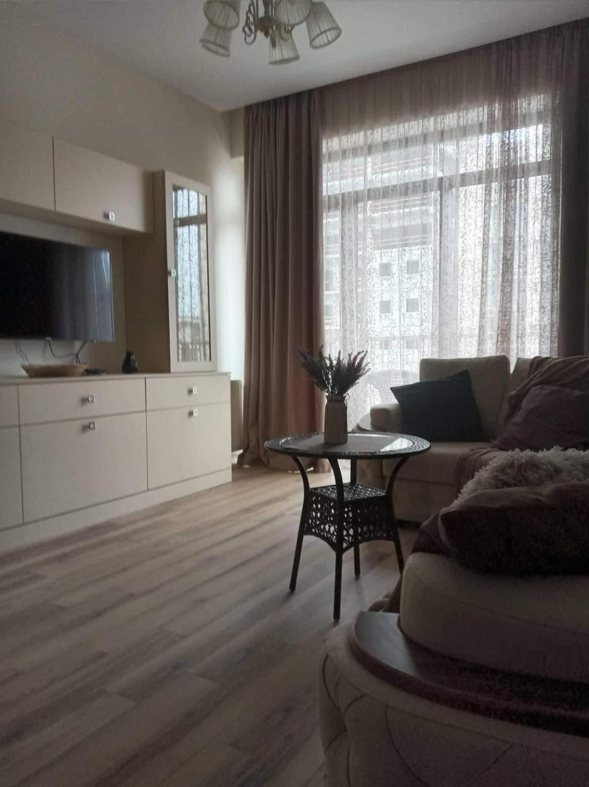 Sol'S M2 White Modern Apartments Тбилиси Екстериор снимка