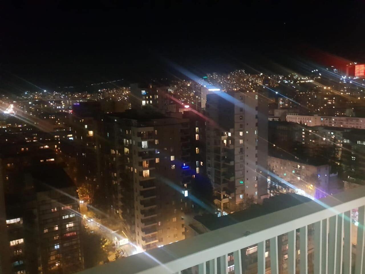 Sol'S M2 White Modern Apartments Тбилиси Екстериор снимка