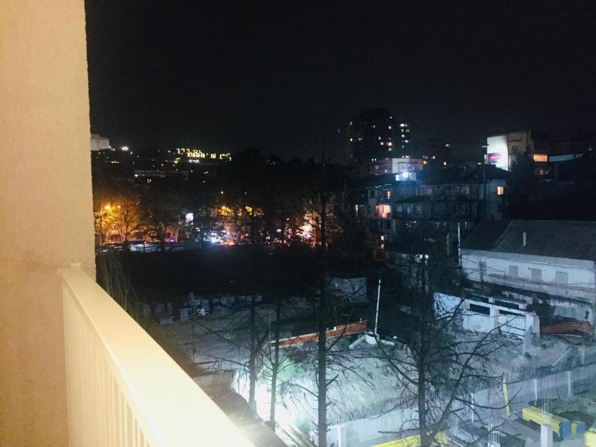 Sol'S M2 White Modern Apartments Тбилиси Екстериор снимка
